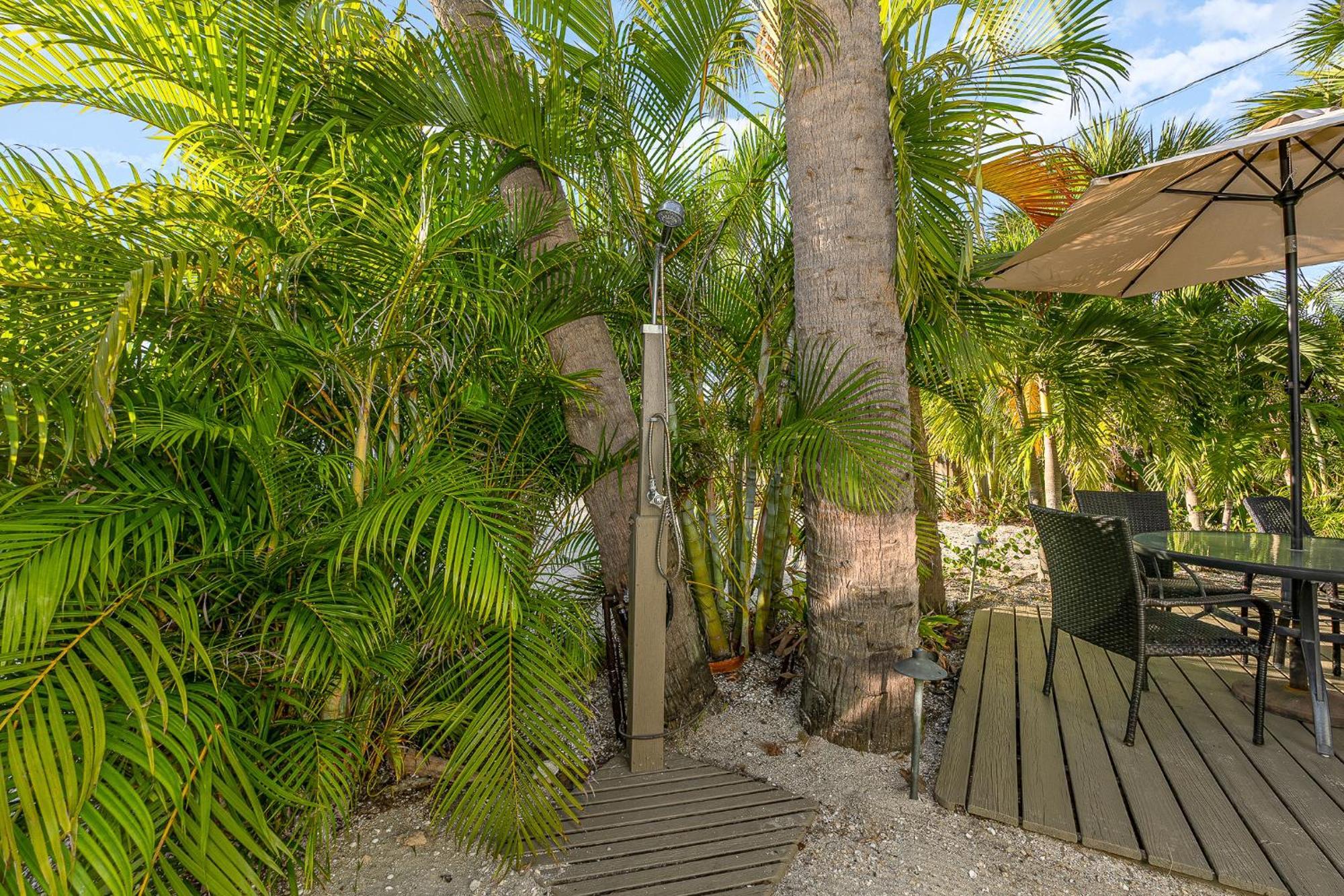 Boutique Vacation Rental Complex At Beach Какао-Бич Экстерьер фото