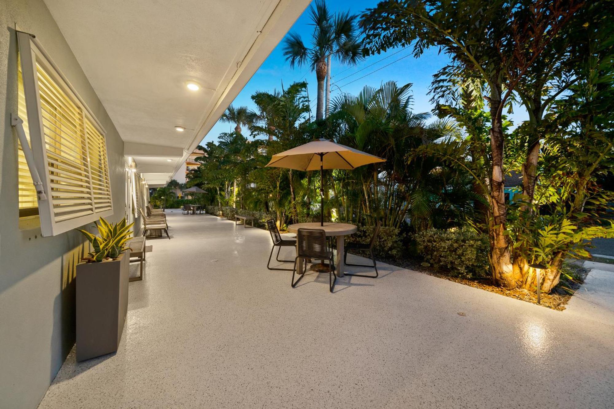 Boutique Vacation Rental Complex At Beach Какао-Бич Экстерьер фото