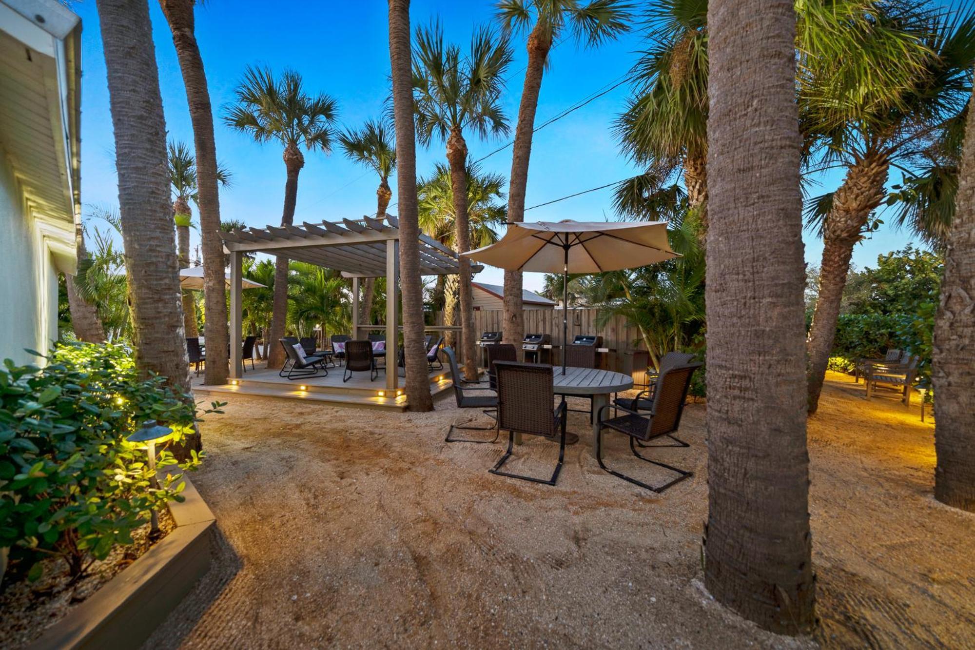 Boutique Vacation Rental Complex At Beach Какао-Бич Экстерьер фото